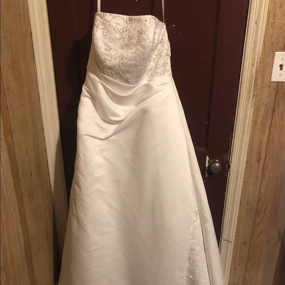 Wedding dress size 18 NWT - Picture 1 of 4